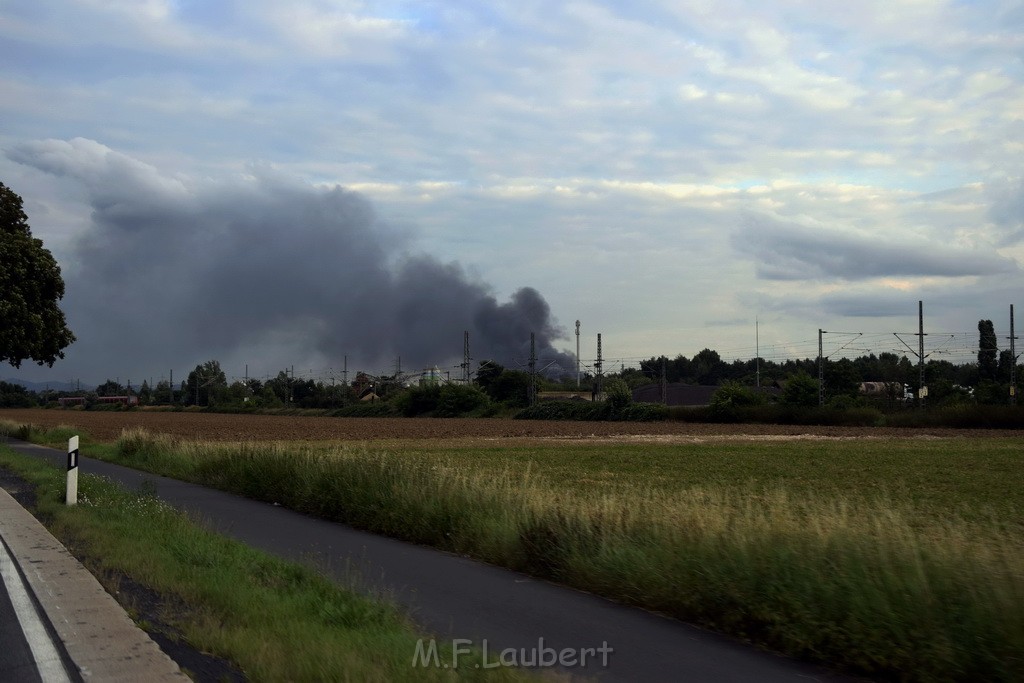 Grossbrand Halle Troisdorf Kriegsdorf Junkersring P009.JPG - Miklos Laubert